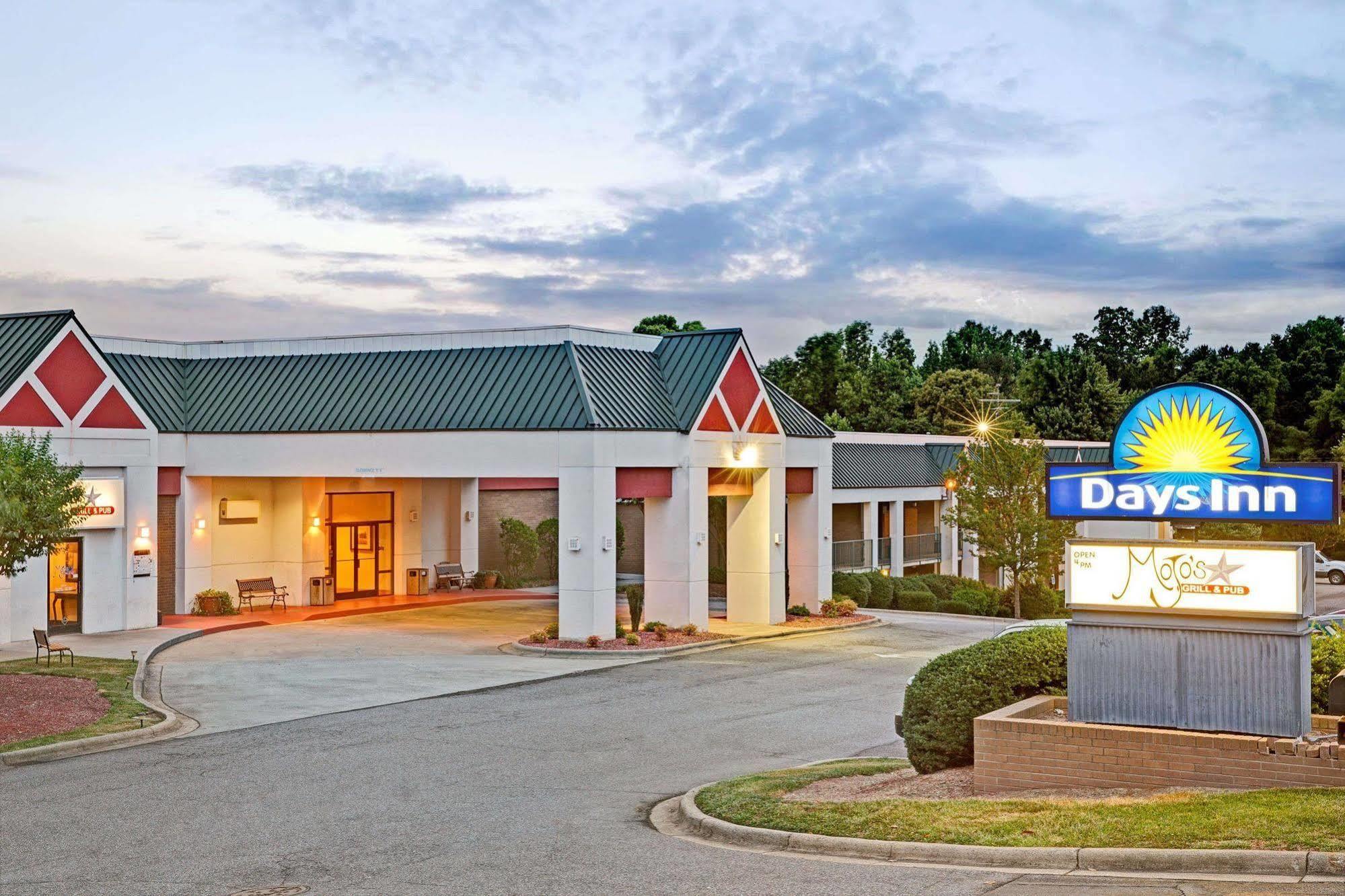 Days Inn Lake Norman Cornelius Zewnętrze zdjęcie