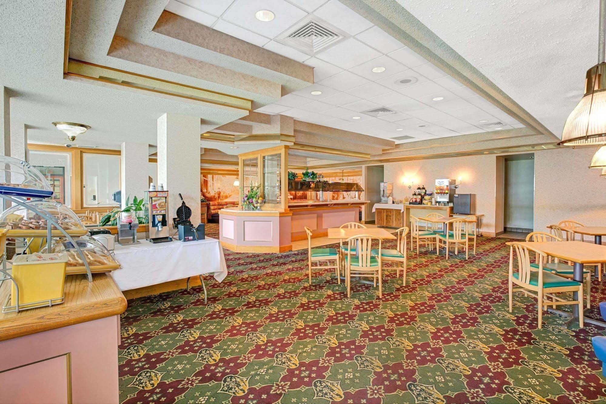 Days Inn Lake Norman Cornelius Zewnętrze zdjęcie